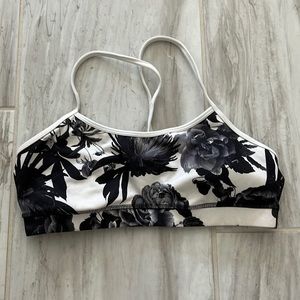 Lululemon sports bra size 12